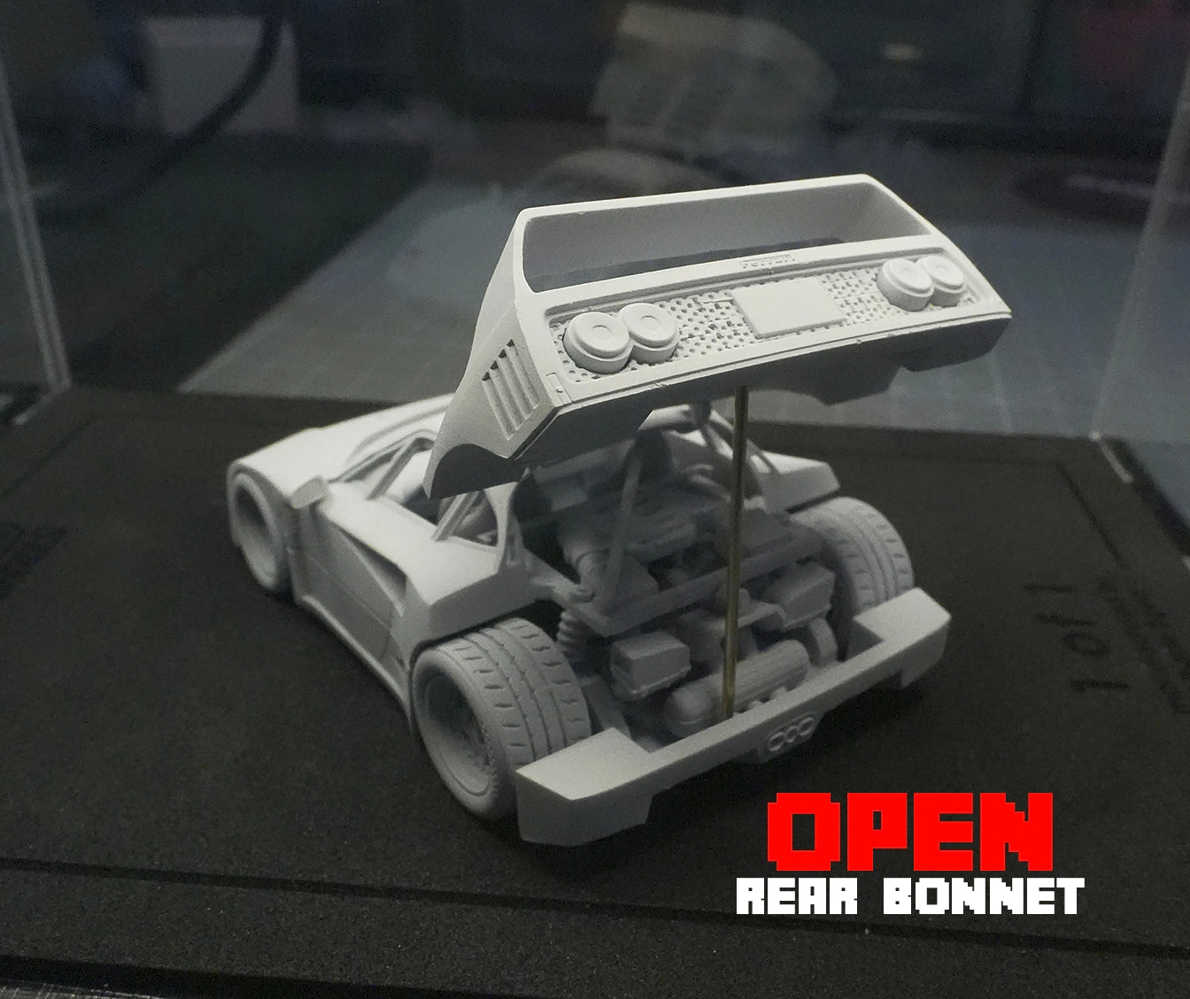 Ferrari F40 - Maqueta en resina estilo caricatura en escalas 1/64 y 1/43 para pintar y montar.
