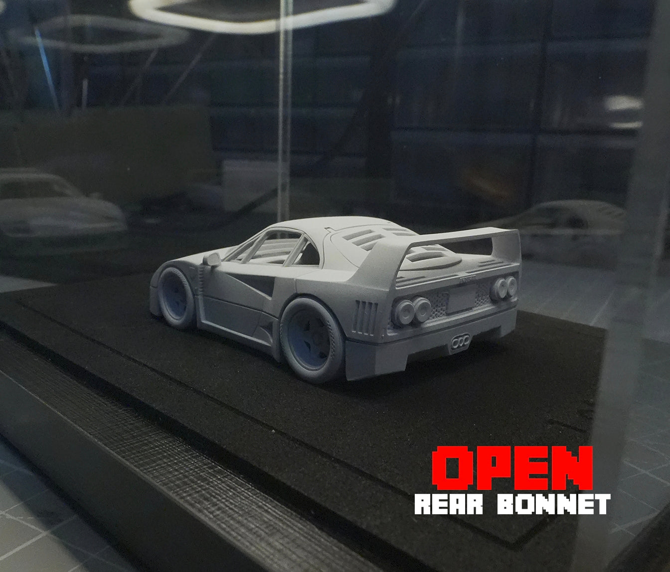 Ferrari F40 - Maqueta en resina estilo caricatura en escalas 1/64 y 1/43 para pintar y montar.